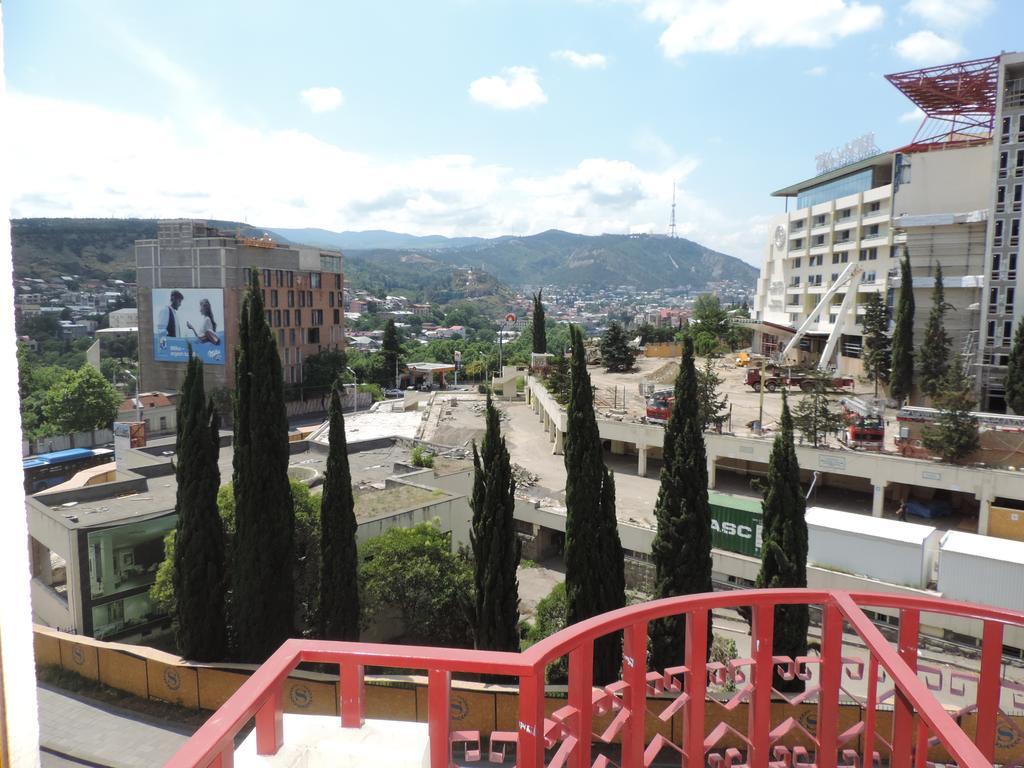 Begi Hotel Тбилиси Экстерьер фото